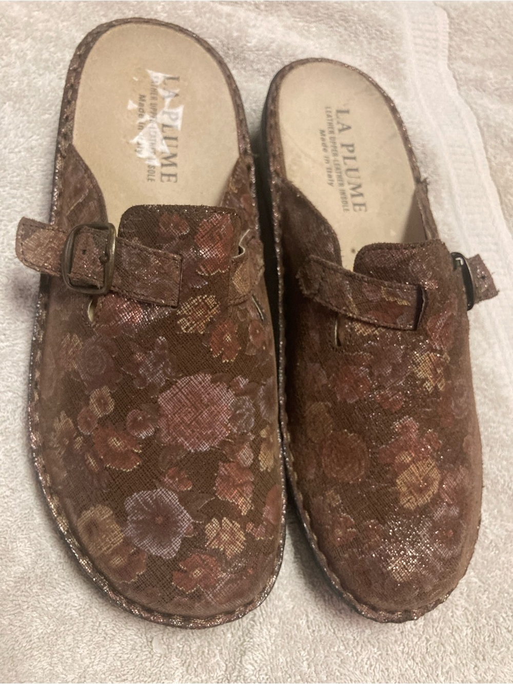 La Plume Brown Floral Slip-On Clogs with Adjustable Buckle